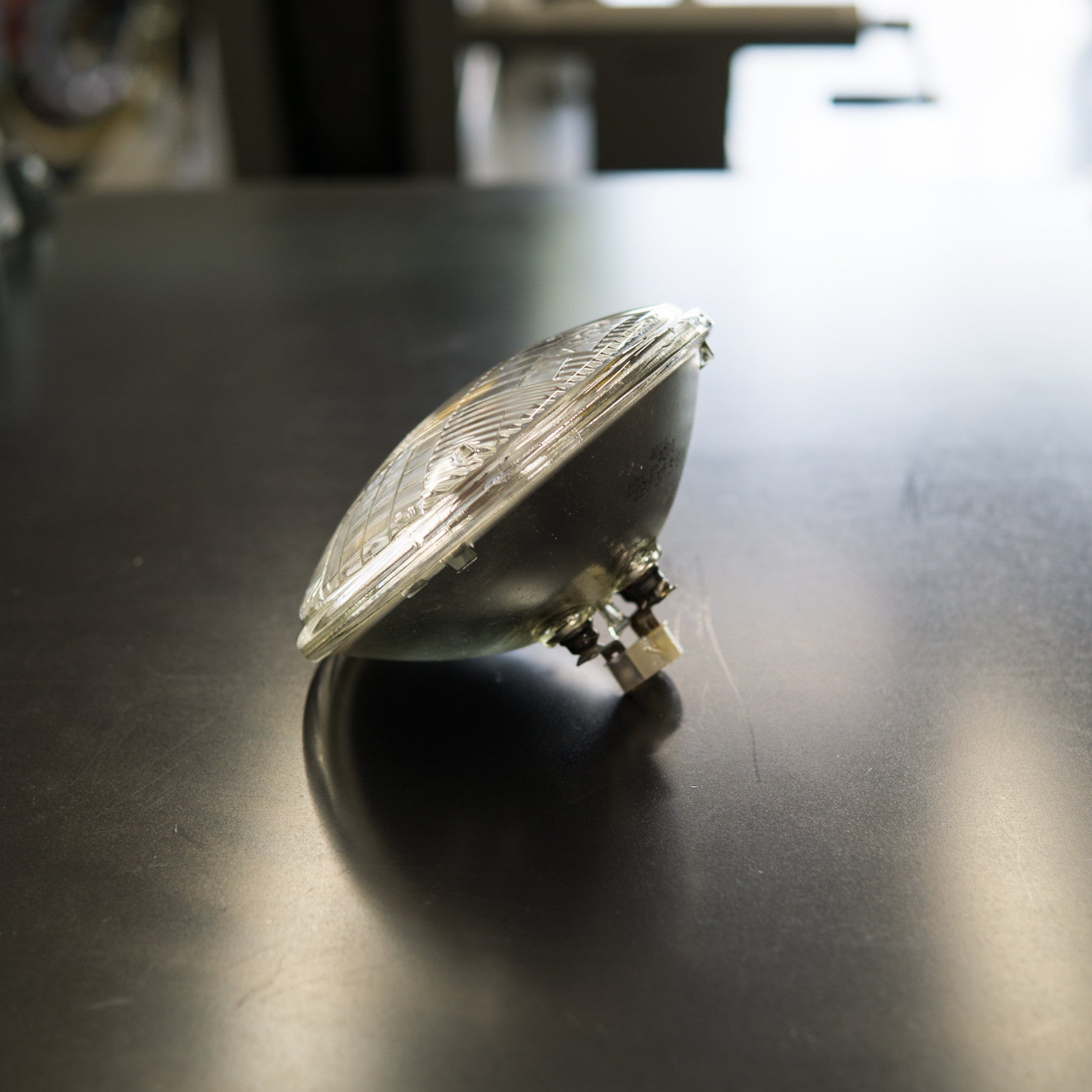 Headlight Sealed Beam 5 3/4" Cycle Refinery